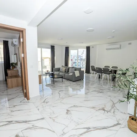 شقة Corner Spacious 2br - By Hostmt خليج سانت بول