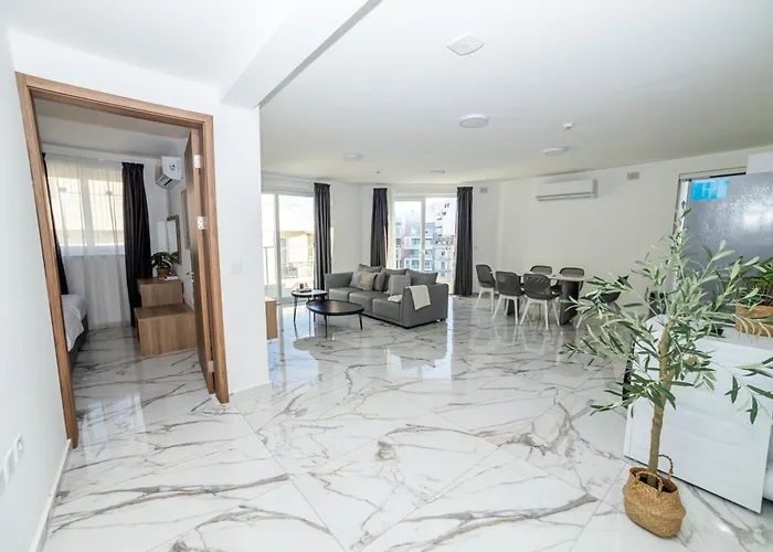 Appartement Corner Spacious 2br - By Hostmt San Pawl il-Baħar